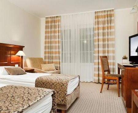 Hotel Cateski Dvorec Catez ob Savi Luaran gambar