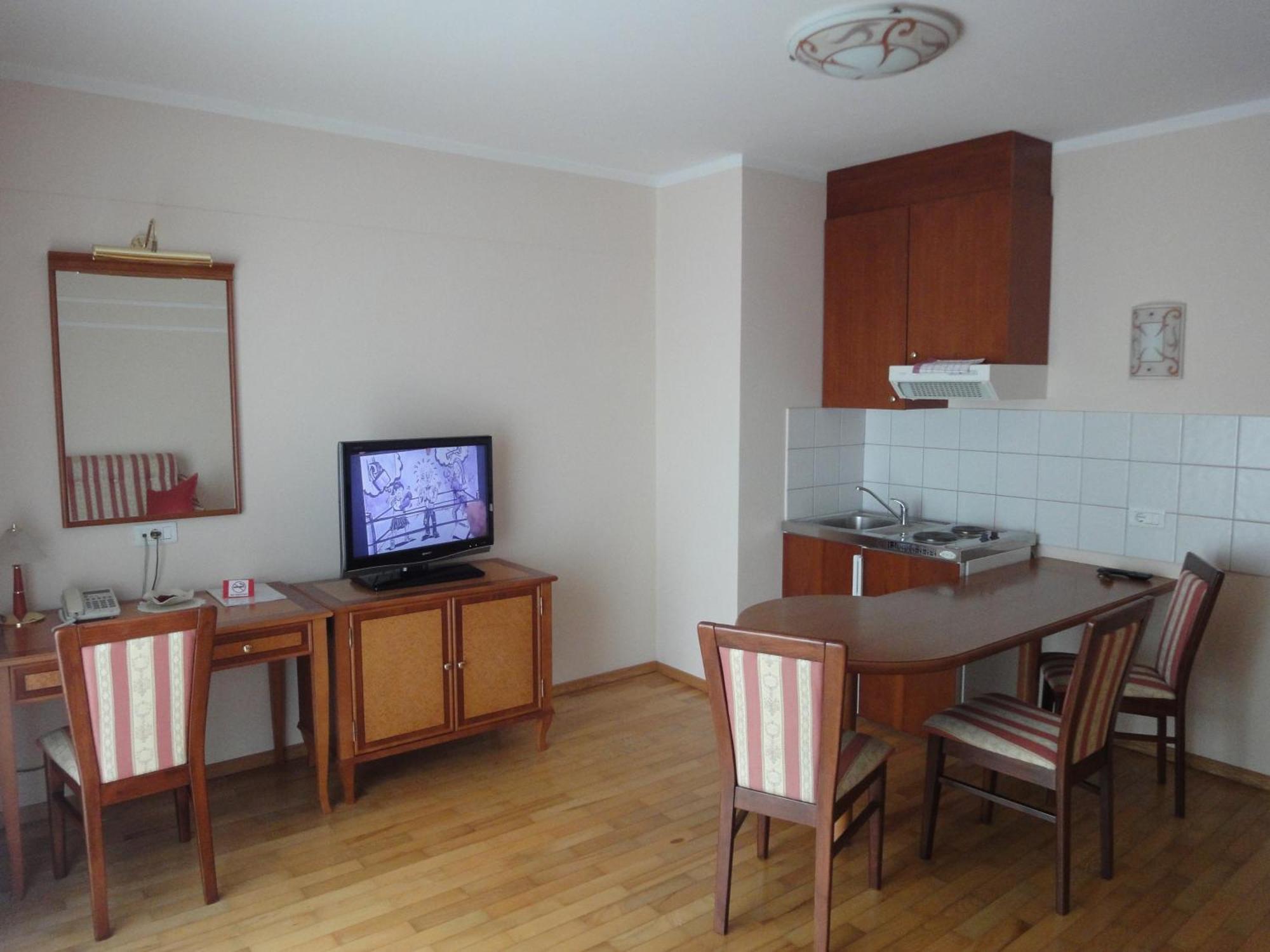 Hotel Cateski Dvorec Catez ob Savi Luaran gambar